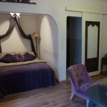 Les Chambres Des Reveries *
